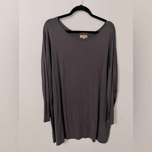 Women's Gray Top - Picture 1 of 3
